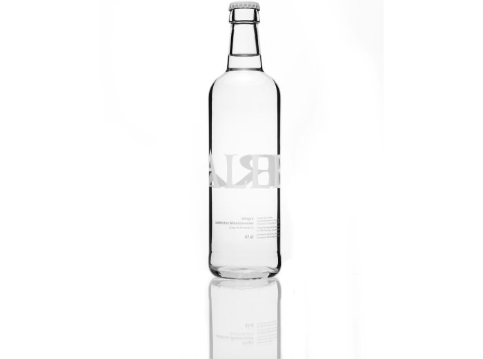 Neues Wasser each test